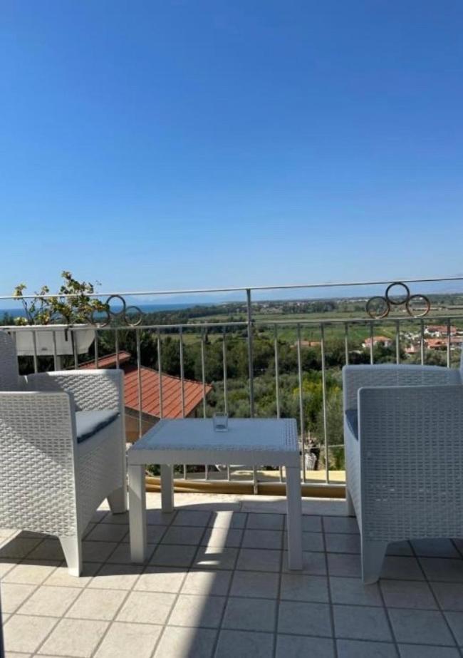 אגרופולי Villa Il Tramonto מראה חיצוני תמונה